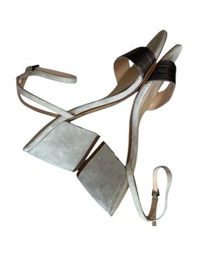 Botkier Sandals women's 9, Grey Suede, Silver Band, Ankle-Strap, Block Heel euc